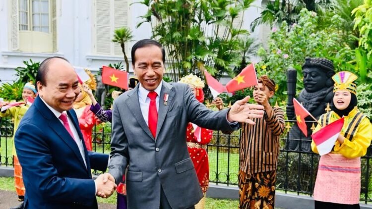 Presiden Jokowi Sambut Kunjungan Kenegaraan Presiden Nguyễn Xuân Phúc di Istana Bogor