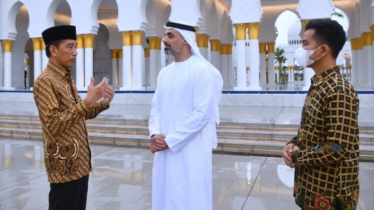 Presiden Jokowi Terima Kedatangan Putra MBZ di Surakarta