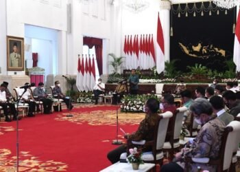 Presiden Sampaikan Sejumlah Arahan dalam Sidang Kabinet Paripurna