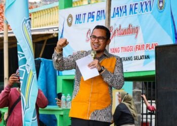 Pilar Saga Ichsan Buka Turnamen Sepak Bola Bina Jaya