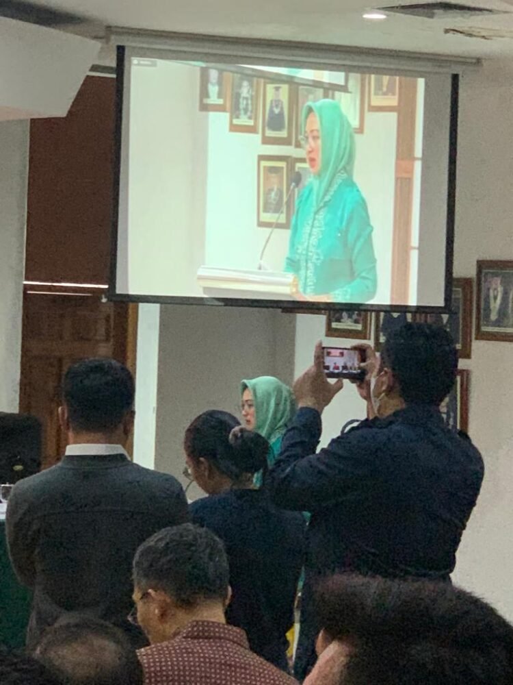 Airin Rachmi Diany Sandang Gelar Doktor Ilmu Hukum Unpad dengan Predikat Cumlaude