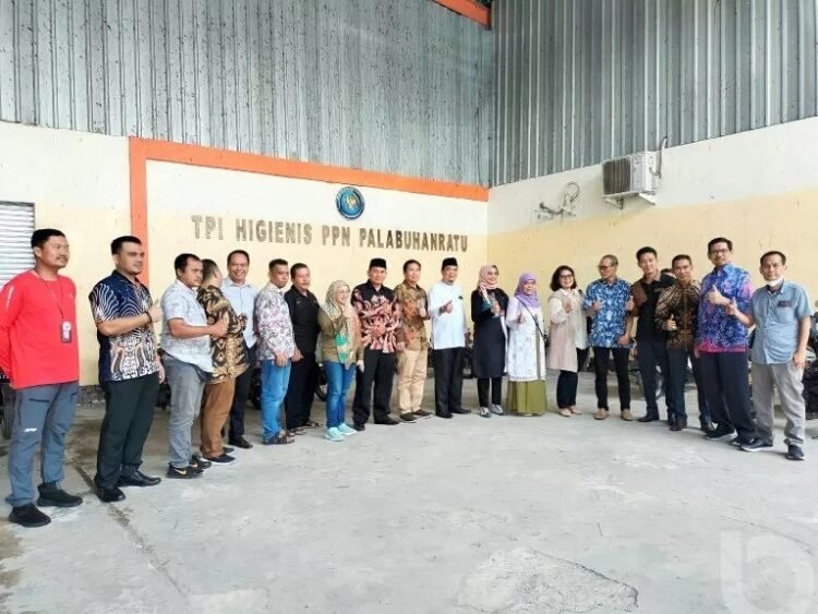 Komisi II DPRD Banten Sambangi TPI Pelabuhanratu