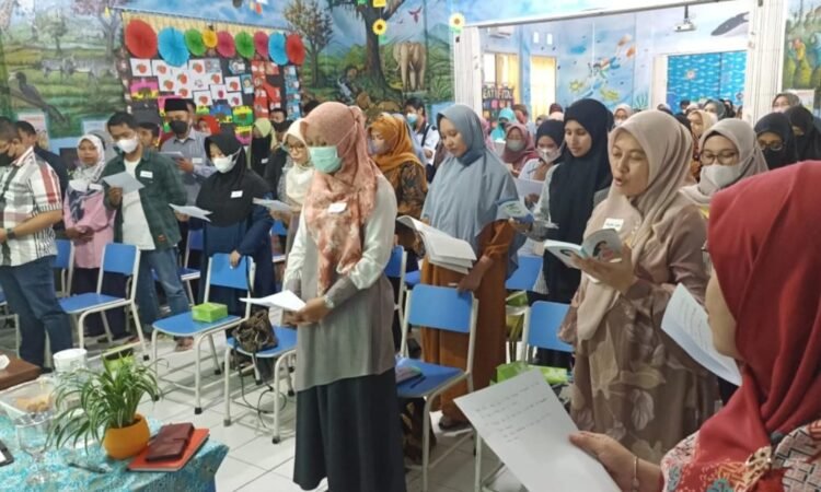 MIN 2 Kota Tangsel Gelar Parenting Education