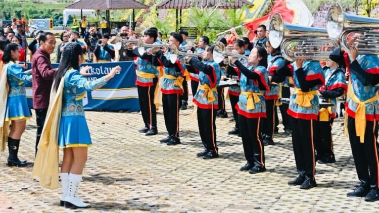 Peresmian Bendungan Kuwi Kawangkoan oleh Presiden Jokowi Dimeriahkan Atraksi Para Pelajar