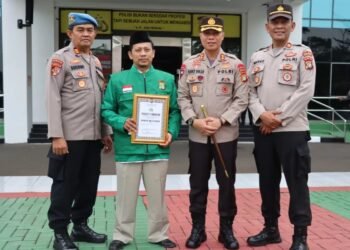 Polres Tangsel Berangkatkan Umroh Da’i Kamtibmas