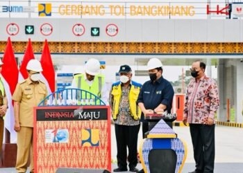 Presiden Joko Widodo Resmikan Jalan Tol Pekanbaru-Padang Seksi Pekanbaru-Bangkinang
