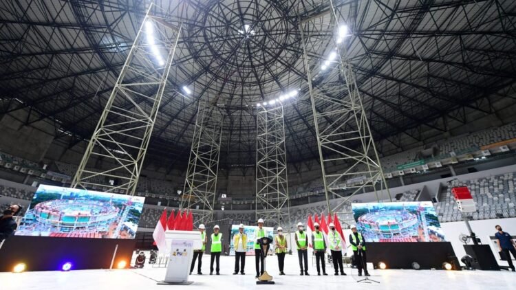 Presiden Jokowi Topping Off IMS Gelora Bung Karno