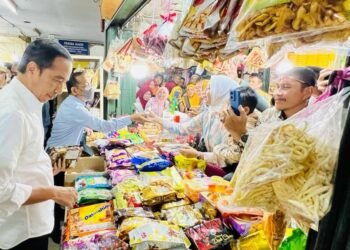 Presiden Jokowi Tinjau Aktivitas Perdagangan di Kota Pekanbaru