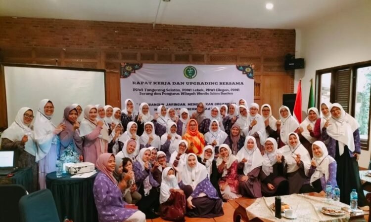 Pesan Airin Rachmi Diany di Raker PDWI Tangsel: Perempuan Harus Bahagia