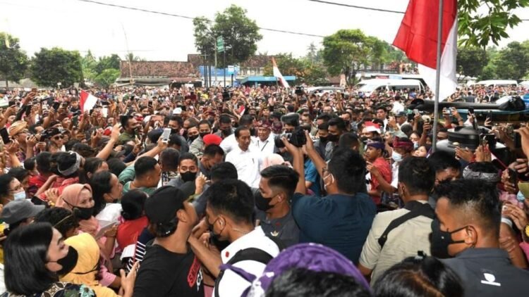 Kunjungi Jembrana Pertama Kali, Presiden Apresiasi Sambutan Hangat Masyarakat
