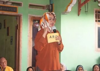 Kunjungi Kecamatan Bojong Manik, Airin Rachmi Diany Disambut Antusias Warga