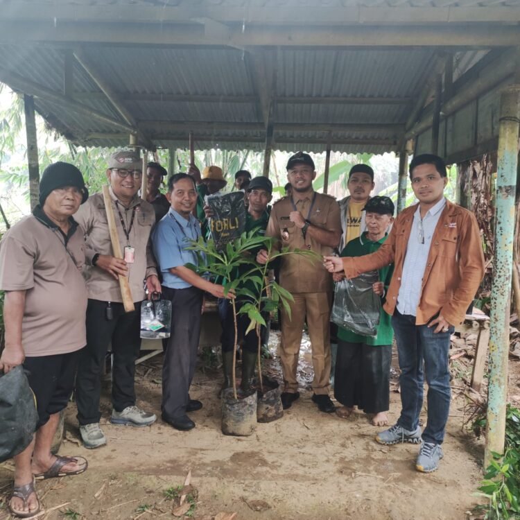 IKPP Tangerang Tanam Puluhan Pohon di Bantaran Sungai Cisadane