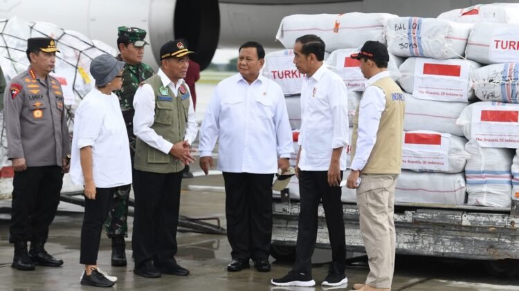 Presiden Jokowi Lepas Bantuan Kemanusiaan ke Turki dan Suriah