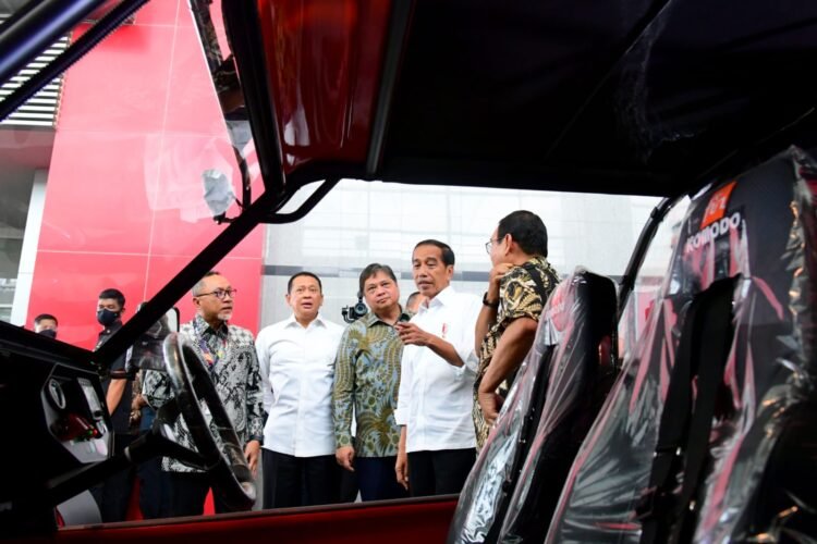 Buka IIMS 2023, Presiden Dorong Industri Otomotif Berorientasi Ekspor