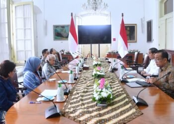 Presiden Terima Pansel Calon Anggota KPPU 2023-2028 di Istana Bogor