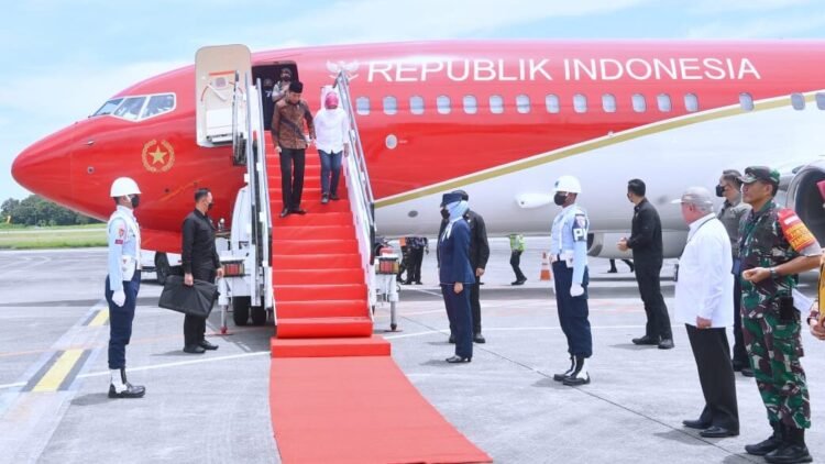 Presiden ke Kaltim Hadiri Muktamar Pemuda Muhammadiyah dan Tinjau Proyek Tol IKN
