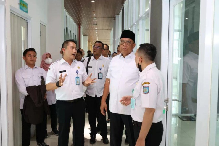 Tingkatkan Pelayanan Kesehatan, Benyamin Davnie Resmikan Gedung Labkesda Tangsel