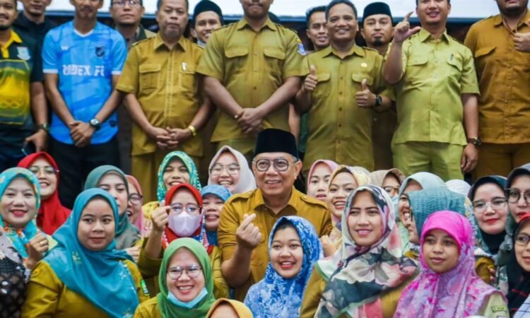 Wali Kota Benyamin Davnie: Lengkapi Kemampuan Peserta Didik dengan Akhlak dan Adab