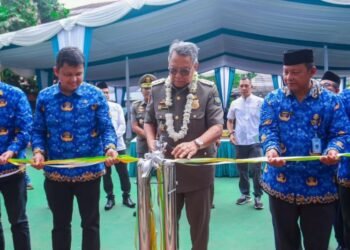 Benyamin Davnie Resmikan Gedung Baru SDN Paku Alam 1