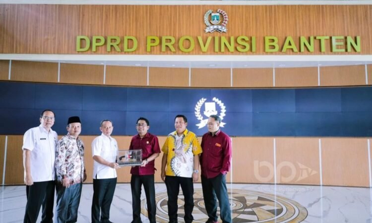 DPRD Tangsel Kunjungi Sekretariat DPRD Banten
