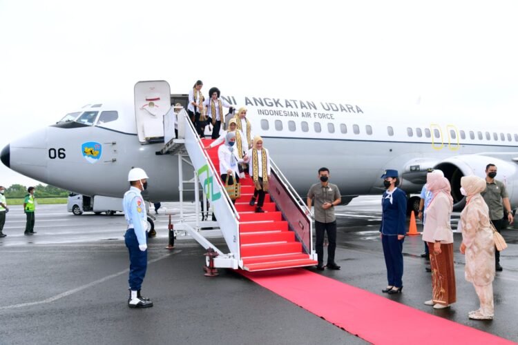 Ibu Iriana dan OASE KIM Kunjungan Kerja ke Provinsi Lampung`