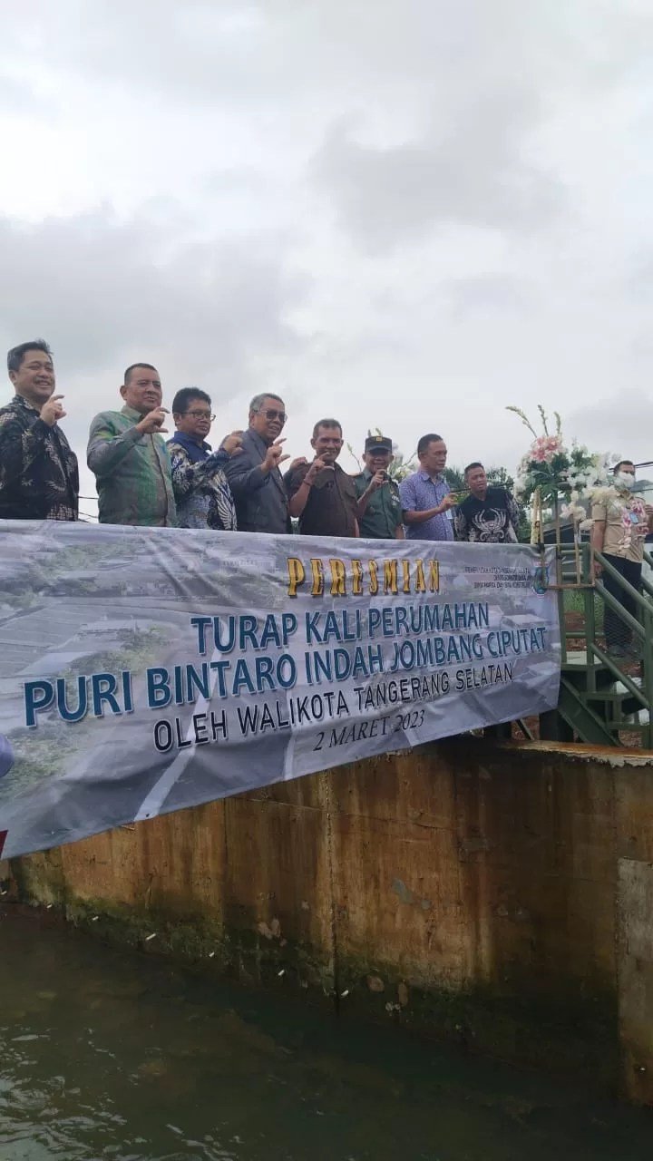 Pembangunan turap di Perumahan Puri Bintaro Indah (PBI) merupakan salah satu bagian dari Proses management risiko banjir dalam pengendalian banjir Pemerintah Kota Tangerang Selatan (Tangsel) melalui Dinas Sumber Daya Air, Bina Marga Bina konstruksi (SDABMBK). Pembangunan turap di (PBI) diresmikan oleh Wali Kota Tangsel Benyamin Davnie, Kamis (02/03).

Keberadaan turap sebelumnya sudah tidak dapat menampung debit air. Selain menggenangi area perumahan juga menggenangi area Tol Serpong-Pondok Aren di KM 8.