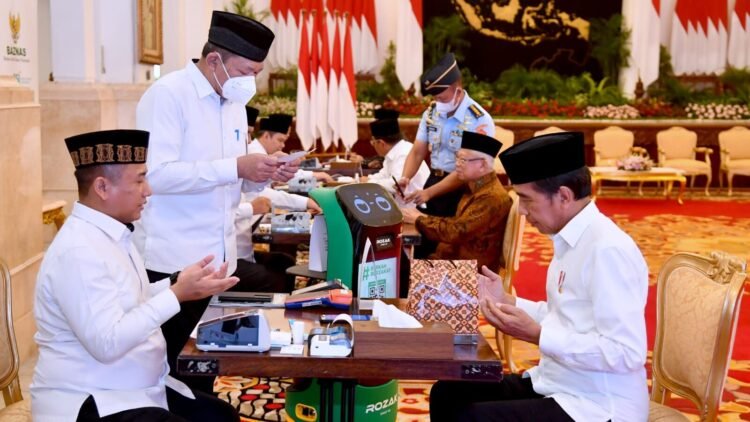 Presiden Jokowi Imbau Umat Islam di Tanah Air Serahkan Zakat ke Baznas