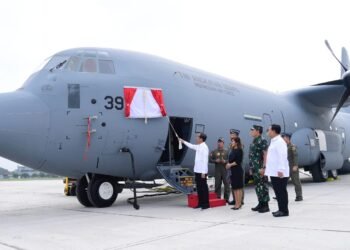 Presiden Jokowi Saksikan Penyerahan Pesawat Super Hercules TNI AU