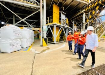 Presiden Jokowi Tinjau Kawasan Tambang dan Smelter di Luwu Timur
