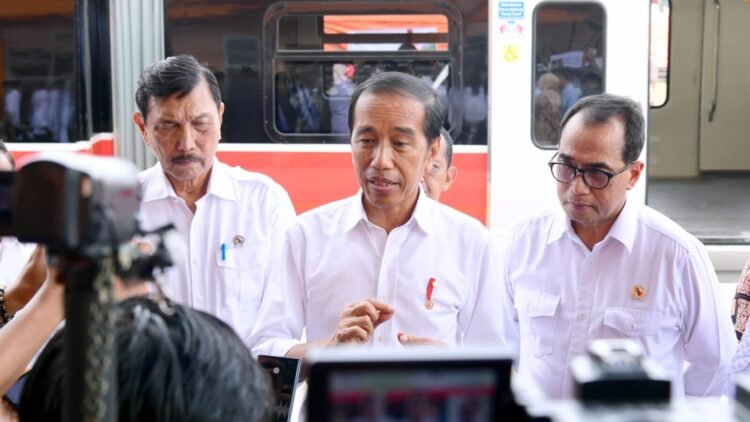 Soal Kereta Api Lintas Makassar-Parepare, Presiden: Ini Pekerjaan Besar