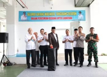 Wali Kota Benyamin Davnie Resmikan Gedung Labkesda Tangsel