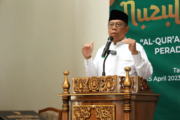 Benyamin Resmikan Masjid Nurul Ikhwan