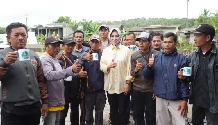 Pilgub Banten, Airin Rachmi Diany Dapat Dukungan dari Tukang Ojek Pengkolan di Bayah