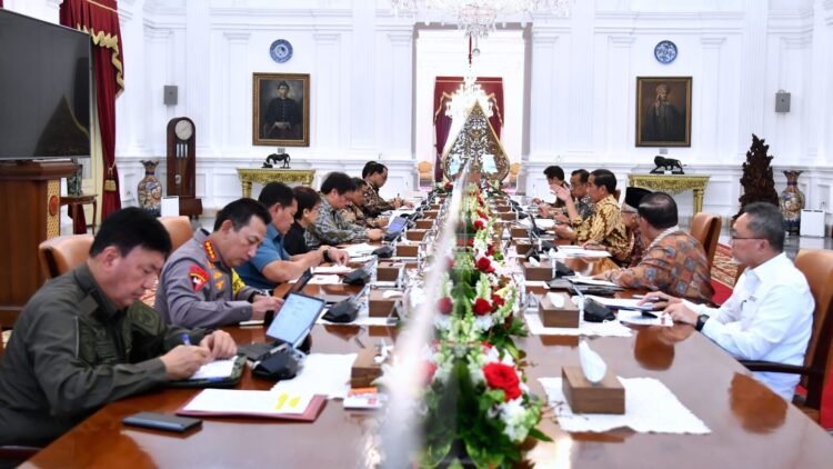 Presiden Jokowi Pimpin Ratas Persiapan KTT Ke-42 ASEAN