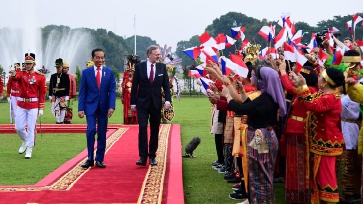 Presiden Jokowi Sambut Kunjungan Resmi PM Petr Fiala di Istana Bogor