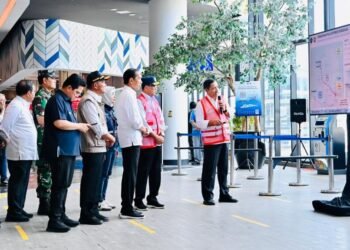 Tinjau Pelabuhan Merak, Presiden Pastikan Kesiapan Arus Mudik 2023