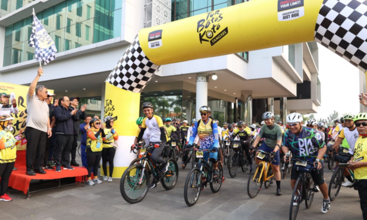 Wali Kota Benyamin Lepas Para Pesepeda Tur Batas Kota Tangsel