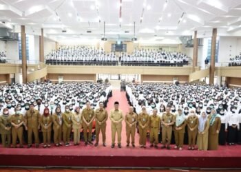 Wali Kota Benyamim Davnie Lantik 1.104 PPPK Tenaga Kesehatan Kota Tangsel