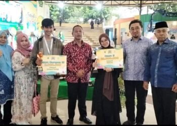 418 Santri IPQ Tangsel Diwisuda