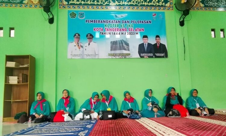 Kloter 65 JKG Jemaah Haji Tangsel Dilepas