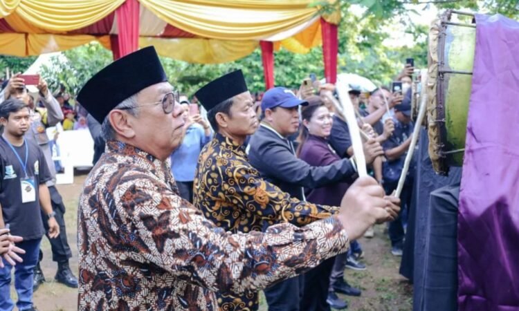 Buka Festival Bedug di Situ Parigi, Benyamin Ajak Lestarikan Budaya 