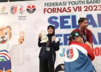 Marching Band Gita Cantika MTsN 1 Tangsel Sabet Medali Perak