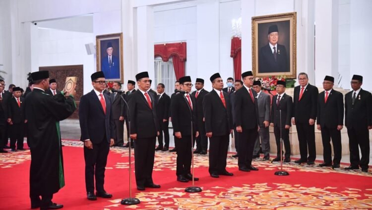 Presiden Jokowi Lantik Lima Wakil Menteri