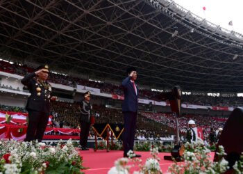 Presiden Jokowi Pimpin Upacara Peringatan Ke-77 Hari Bhayangkara