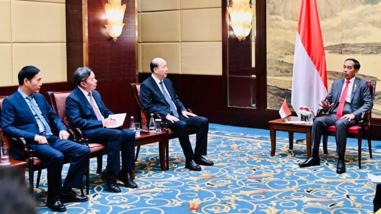 Presiden Jokowi Tegaskan Komitmen Indonesia Bangun Industri Kimia dan Energi