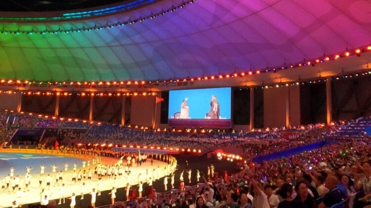 Presiden dan Ibu Iriana Hadiri Upacara Pembukaan Chengdu 2021 FISU World University Games