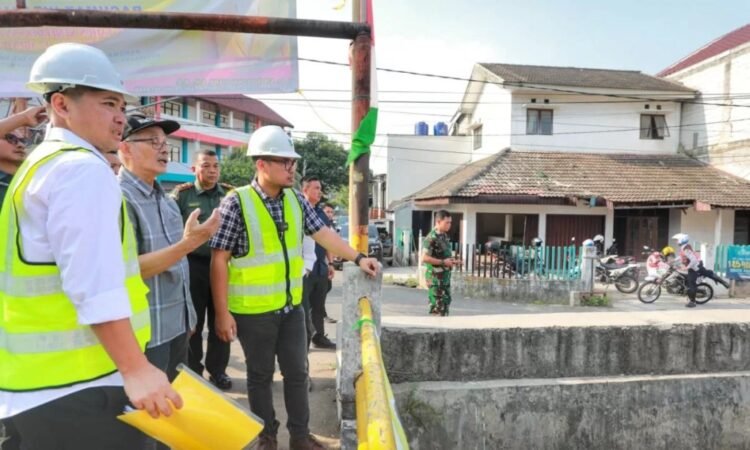 Warga Taman Mangu Indah Sambut Baik Pembangunan Turap Sisi Kali Ciputat oleh Pemkot Tangsel 