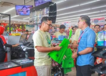 Pilar Turun Langsung Sosialisasikan Aturan Larangan Penggunaan Kantong Plastik Sekali Pakai 