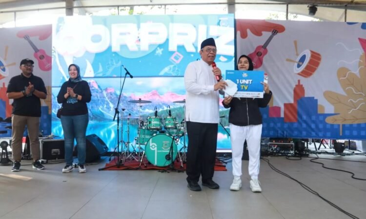 Fun Walk Wajib Pajak 2023, Benyamin Ajak Masyarakat Bayar Pajak Tepat Waktu