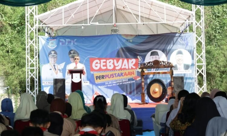 Tingkatkan Literasi Masyarakat Tangsel, Wali Kota Benyamin Buka Gebyar Perpustakaan